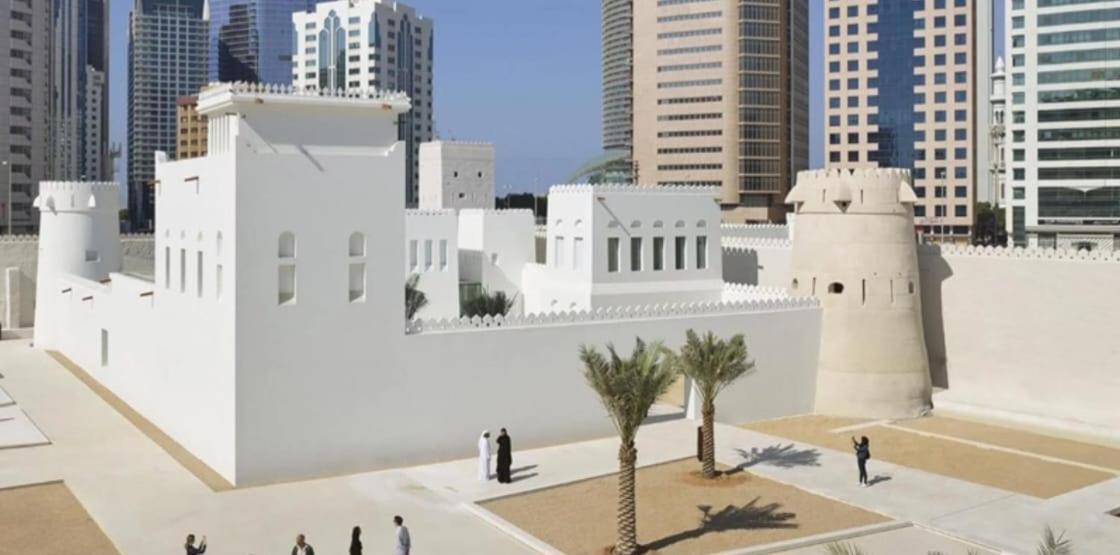 Corniche Street - Luxury Room Abu Dhabi Exterior photo