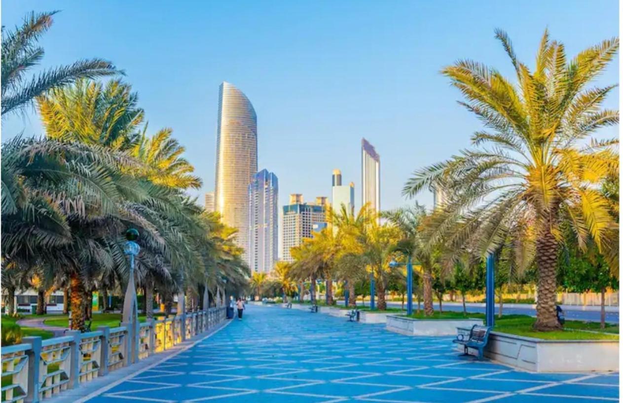 Corniche Street - Luxury Room Abu Dhabi Exterior photo